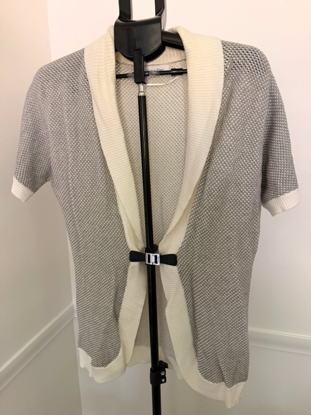 Calvin Klein Gray Short Sleeve Sweater with Front Clasp Size S